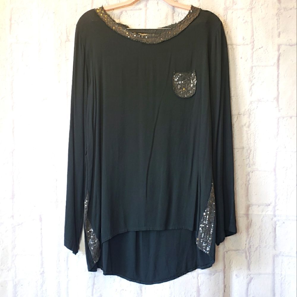 BACI Boatneck Sequin Embellished Lightweight Tunic Top